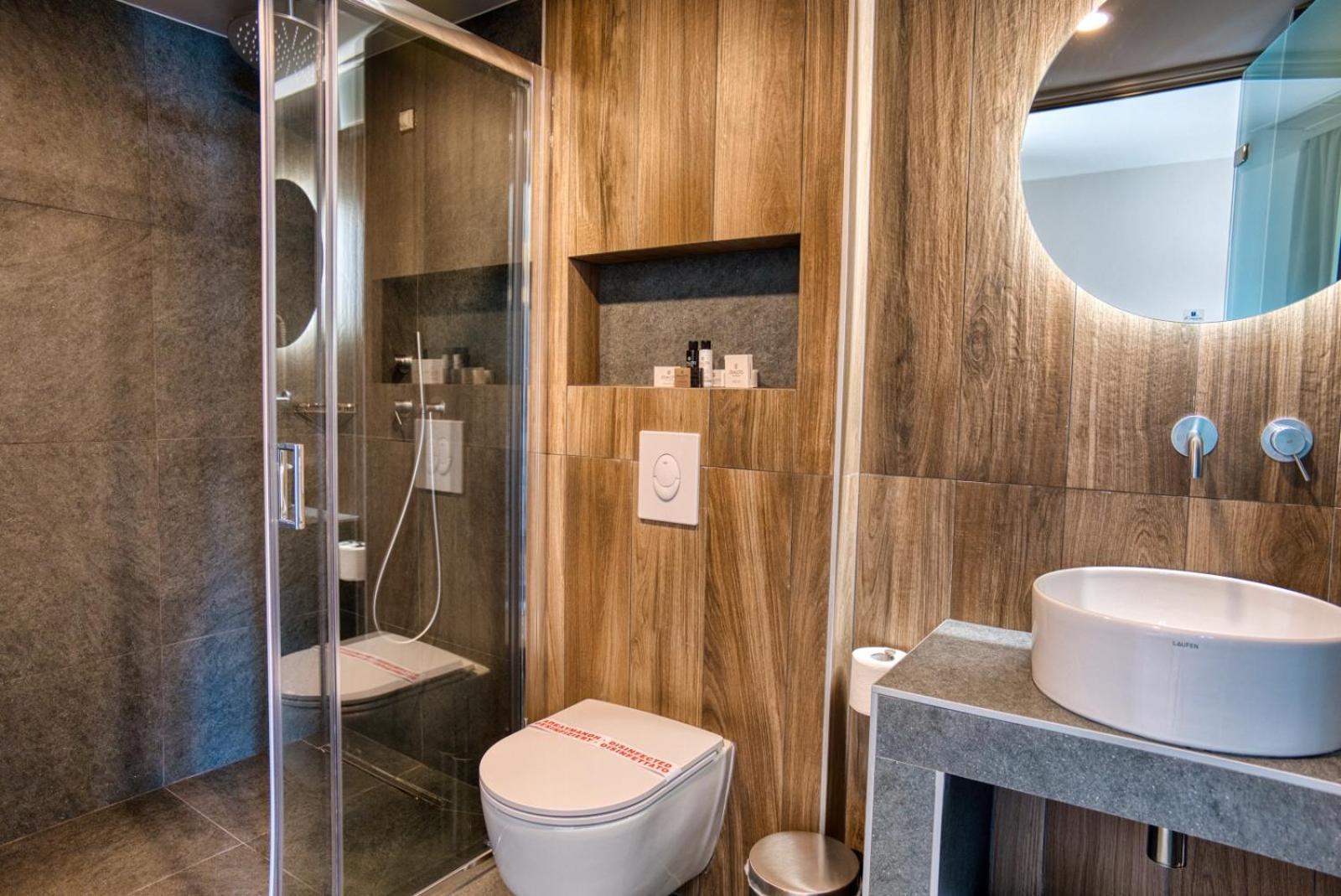Wellnest Hotel Atenas Exterior foto