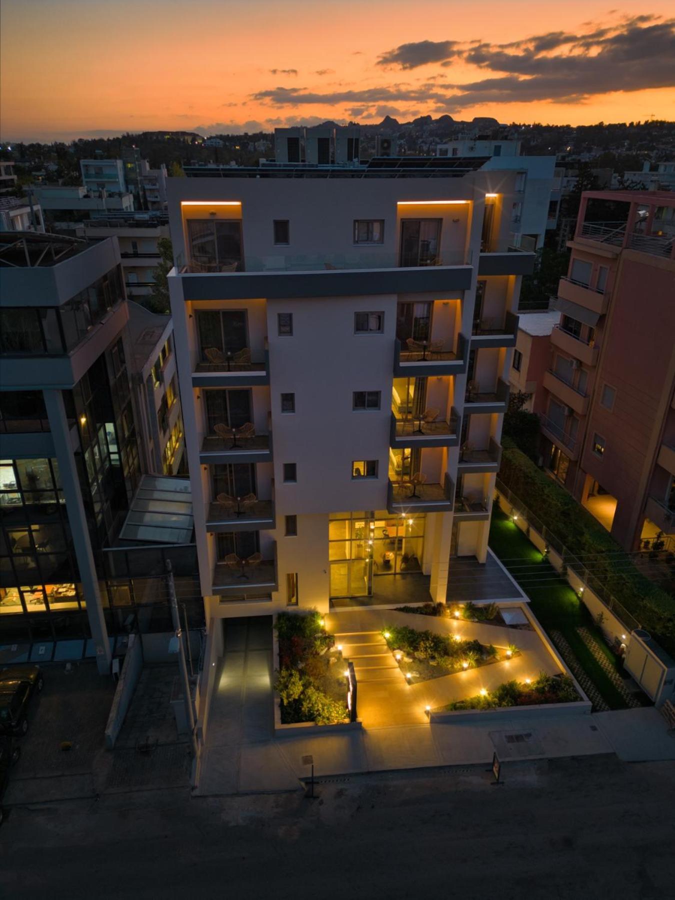 Wellnest Hotel Atenas Exterior foto
